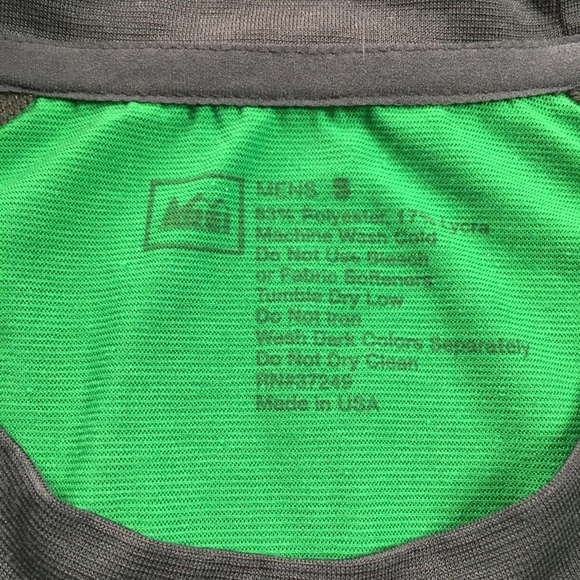 Men’s REI Tshirt S - Picture 3 of 4